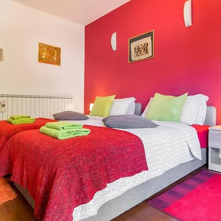 Dante Square - Centre Apartamento Pula